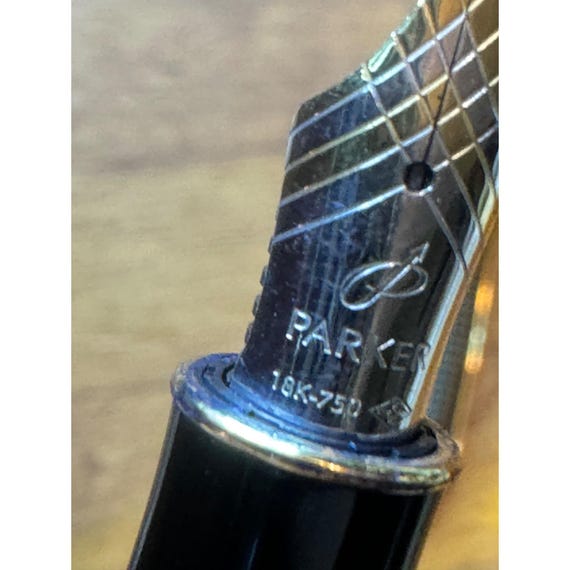 Parker Sonnet Cisele Fountain Pen Sterling Silver 18K 750 Nib