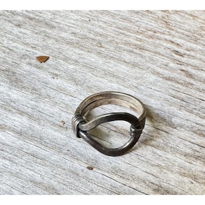 Vintage Handmade Mexican 925 Sterling Silver Minimalist Modernist Band Ring Size 9