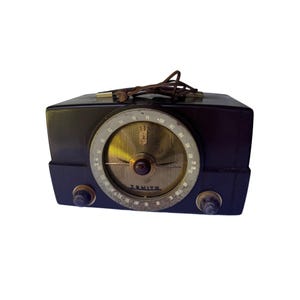 Vintage 1955 Zenith T825 AM FM Tube Radio Works