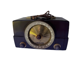 Zenith Radio Working Vintage Long Distance Am/fm Model N731 Mid