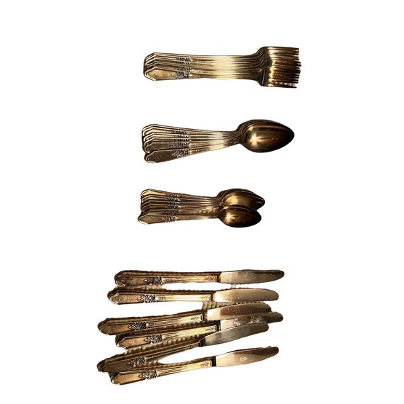 Vintage 24 Piece Manor Plate Triple Circa 1933 Silverware Silver Plate