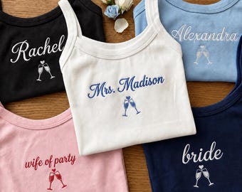 Chemise brodée personnalisée, Débardeur pour mariée, Tenue de soirée pour femme, Caraco EVJF, Coupes de champagne, Cadeau de mariage personnalisé