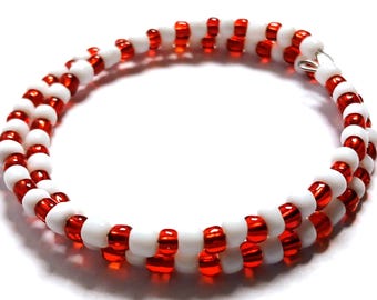 White And Red Memory Wire Bracelet: Handmade Jewelry | Seed Beads