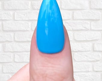 Stiletto Press On Nails Starter Kit | 28 Painted Nail Tips