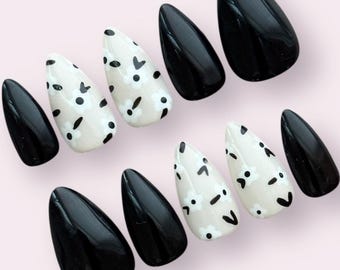 Petal Veil | Custom Press On Nail Set | Black Ivory Floral Minimal