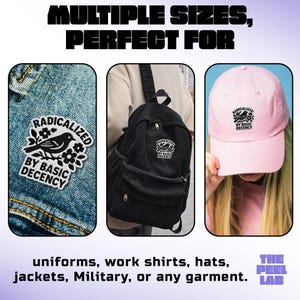 Pode incluir: A imagem mostra um patch, uma mochila e um bon&eacute; de beisebol, cada um com um gr&aacute;fico em preto e branco com o texto "RADICALIZED BY BASIC DECENCY" e um desenho de p&aacute;ssaro. Os itens s&atilde;o exibidos em jeans, uma mochila preta e um bon&eacute; rosa.