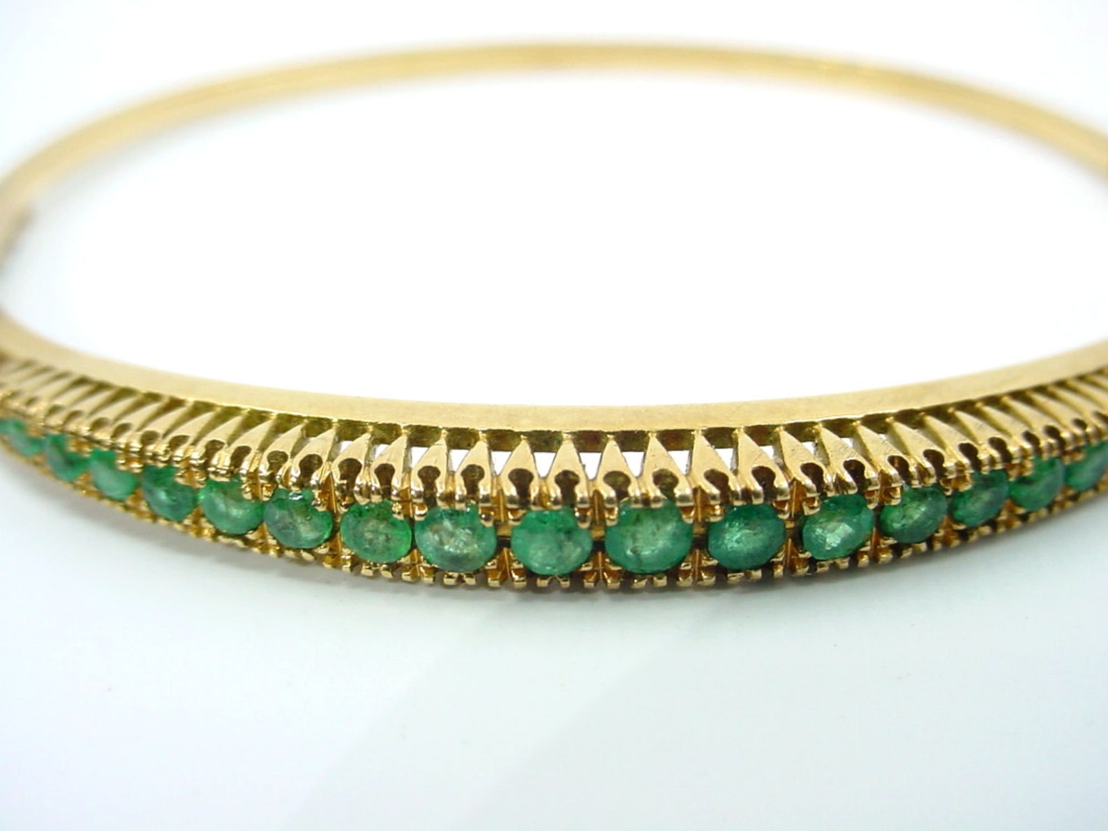 Pulsera de oro esmeralda clásica de 18k Etsy Pulsera de oro esmeralda clásica de 18k Etsy