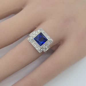 Mooie art-deco diamanten platina halo verlovingscocktailring