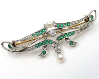 Lyrical Art Nouveau Emerald Old Cut Diamond Platinum Topped Gold Pin Brooch
