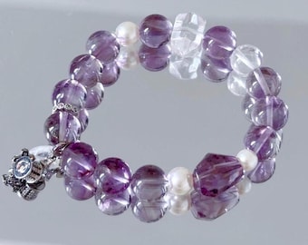 Pulsera de amatista y perla: energía relajante con detalle de piedra lunar