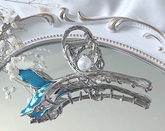 Handmade Blue Mermaid Tail Hair Claw Clip – Eco-Friendly Resin with Pearl Accents