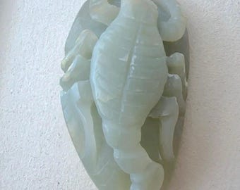 Colgante de escorpión de jade nefrita tallado a mano: collar de piedra natural