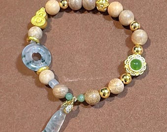 Floral-Pattern Icy Jadeite Bracelet with Wood Beads