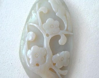 Colgante de flor y árbol de jade nefrita tallado a mano: piedra natural con vetas originales
