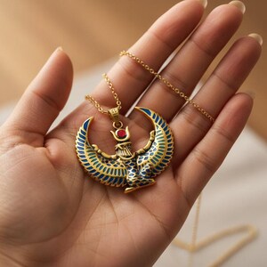 Collar grande con la imagen de Isis alada, colgante de oro con turquesa y ágata roja de la diosa egipcia, amuleto de protección sagrada. imagen 12