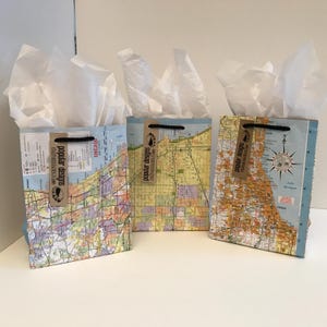 3 sacolas de presente com o mapa de Chicago Illinois