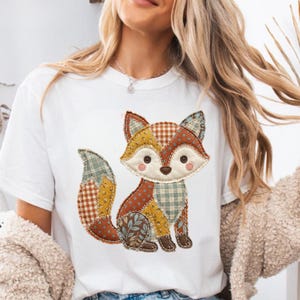 Lapptäcksmönstrad rävskjorta, nyckfull rävt-t-shirt, Cottagecore-rävgrafik, handgjord djurtopp, present till rävälskare