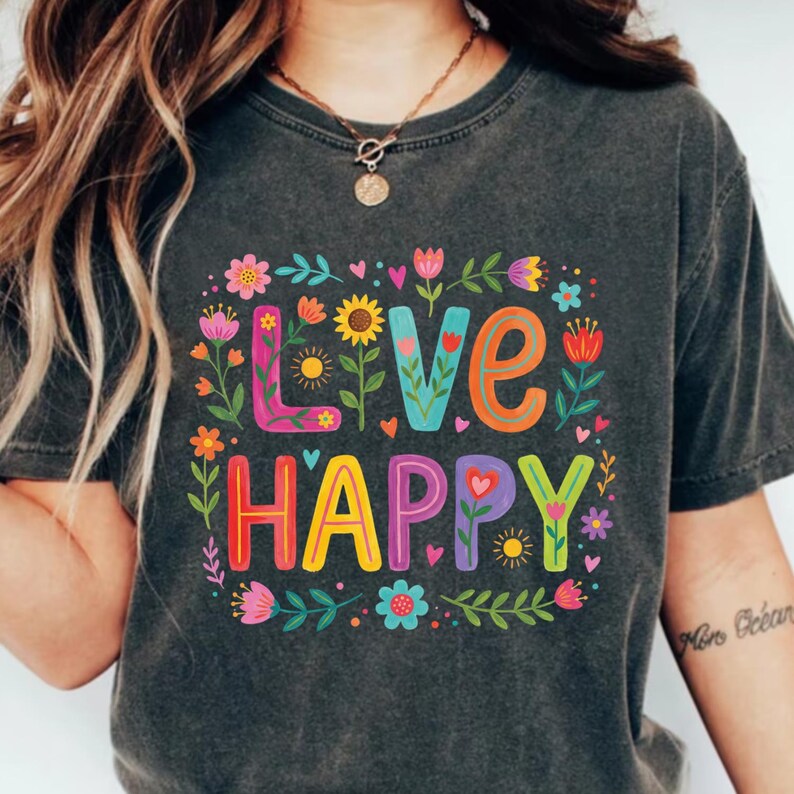„Live Happy“ (PNG), farbenfrohes Blumenzitat-Design, inspirierende Typografie (PNG), süßes Frühlingsblumen-Shirt-Sublimationsmotiv, digitaler Download Bild 7