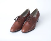 NOS vintage shoes Size 6  Brown  Lace up  leather heeled oxfords