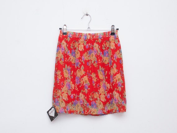 floral chiffon pleated Skirt NOS Vintage red size… - image 2