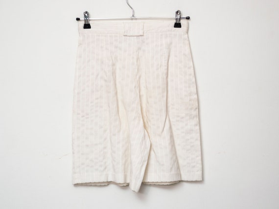 Shorts Vintage bermuda white linen vertical lines - image 3