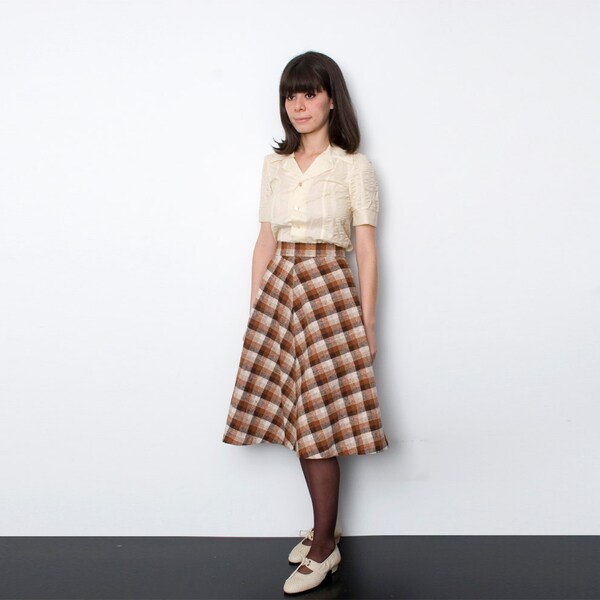 NOS Vintage brown beige flared plaid Skirt size XS