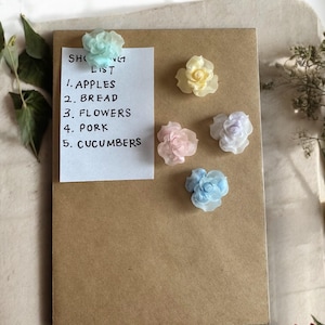 Assorted color flower Push Pins, Thumb Tacks | Decorative Push Pins for Office, Home, Craft | Fun Pushpins for Bulletin Boards & Wall Art