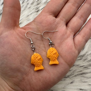 Handcrafted Taiyaki Fish Earrings – Kawaii Clay Dessert Jewelry, Unique Japan-Inspired Gift