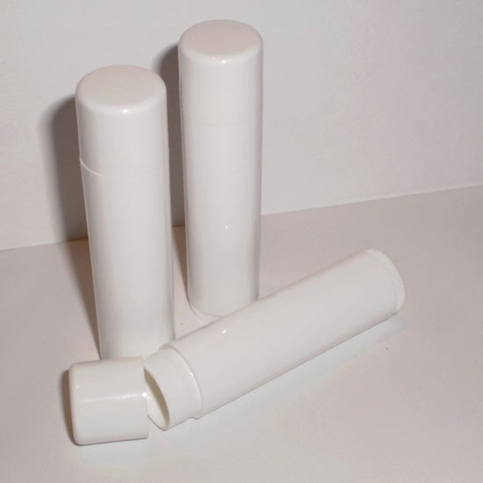 25 White Lip Balm Tubes W/cap Etsy Canada