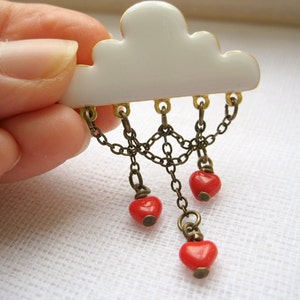 White cloud red hearts chandelier brooch pin J'aime la pluie image 3