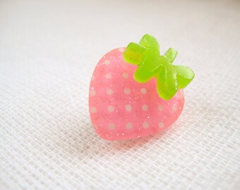 Glittery pink small strawberry pin brooch - Une Fraise