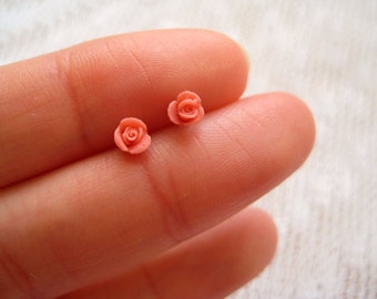 Teeny tiny rose stud earrings - Pixie Rose in Light Red