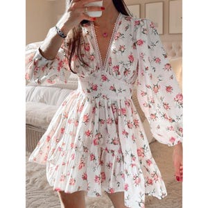 French Vintage Floral Dress Women’s Long Sleeve Deep V-Neck A-Line High Waist Casual Spring Autumn Outfit Gift for Her