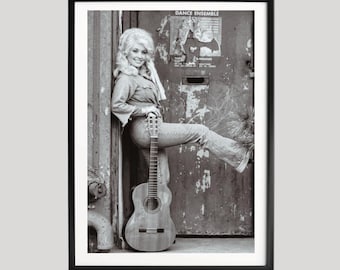 Dolly Parton zwart-witte gitaarportretprint, retro muziek muurkunst