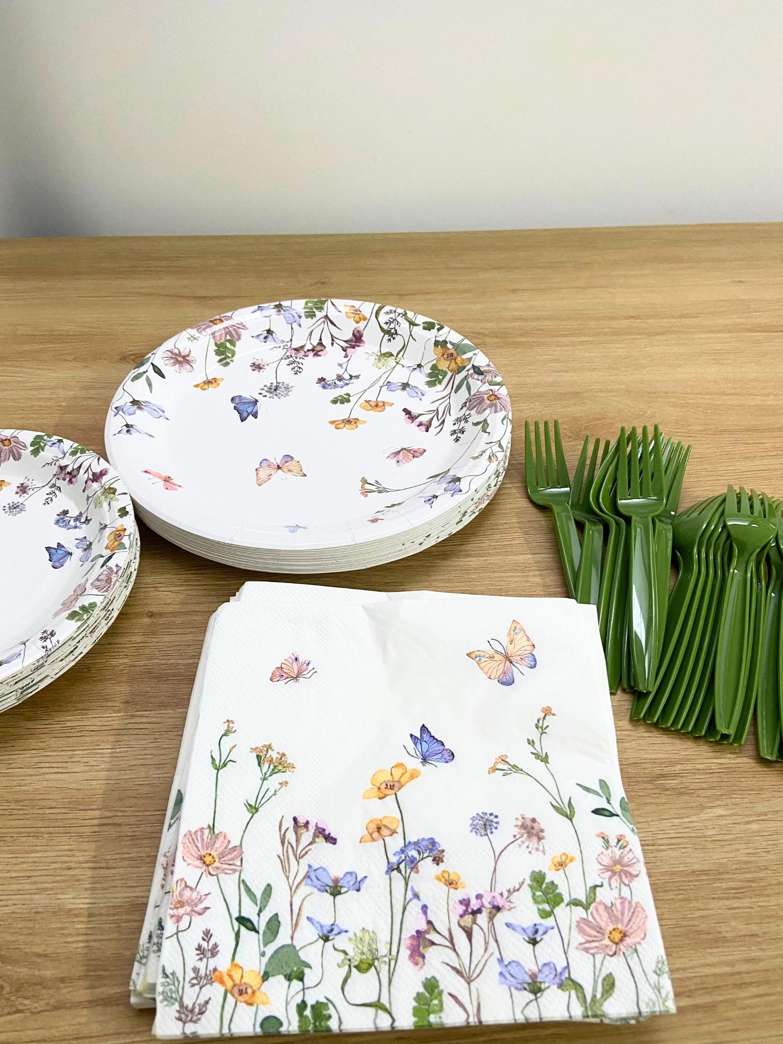 96pcs Wildflower Party Supplies – Floral Paper Plates & Napkins Set for ...