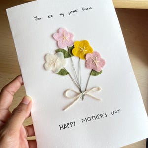 Biglietto per la festa della mamma, biglietto fatto a mano per la festa della mamma, biglietto personalizzato per la festa della mamma, fiore in feltro, bouquet, biglietto floreale per la festa della mamma