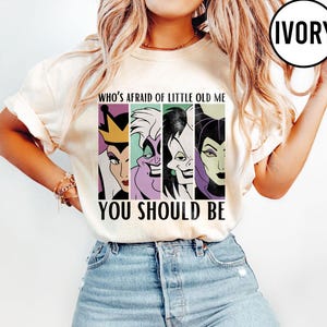 Vem är rädd för lilla gamla mig, bekväma färger, du borde vara Disney-skurkar, klassisk Disney-skurkar-tröja, Disney Halloween-tröja bild 4