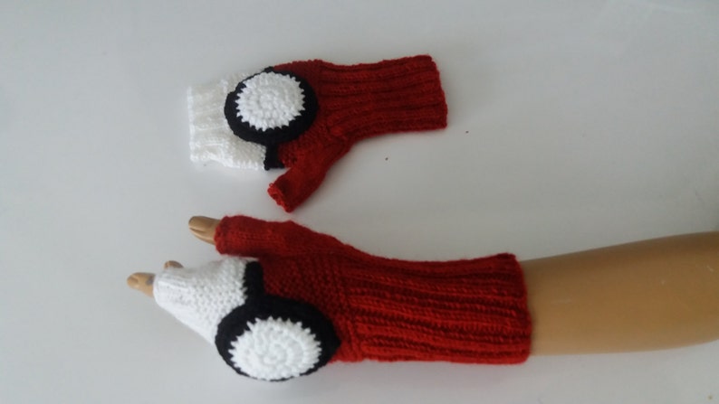 Knitting Pokeball Gloves,Knitted gloves,White and Red Fingerless,Pokemon Go Fans,Red,White,Black Fingerless Gloves image 4