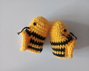 Crochet Bee Baby Booties,house shoes-Crochet Baby Booties-for Baby or Toddler-Crocheted Bumble Bee Booties -newborn boy slippers-animal