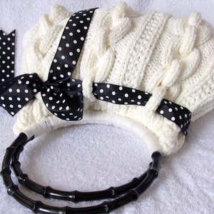 SALE SALE Hand Knit off white Handbag, ready to ship image 3