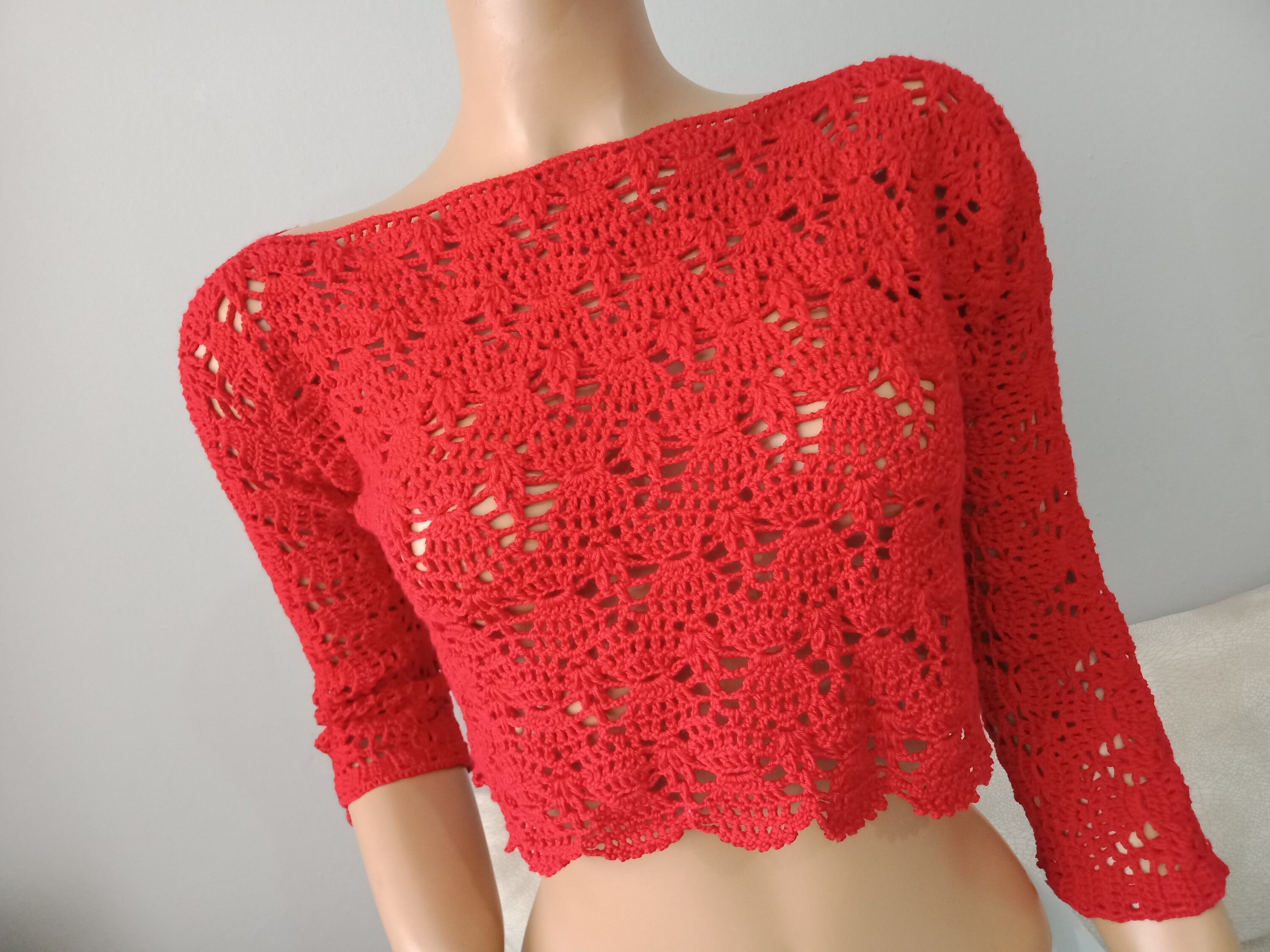 Snowdrop Lace Front Crop Top: Crochet pattern