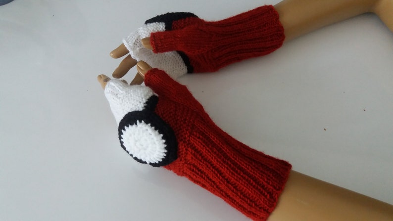 Knitting Pokeball Gloves,Knitted gloves,White and Red Fingerless,Pokemon Go Fans,Red,White,Black Fingerless Gloves image 3