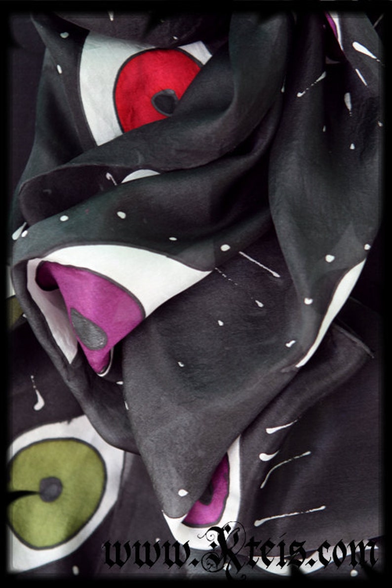 Eyes scarf surrealist fashion image 4