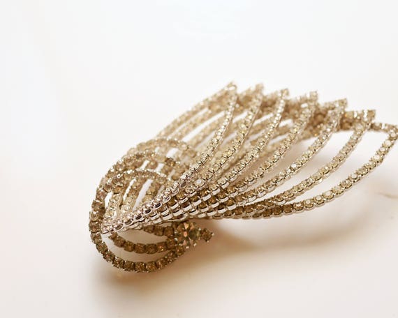 Huge 3 inch Swooping Rhinestone Brooch All that Glitters Vintage Sparkle winged