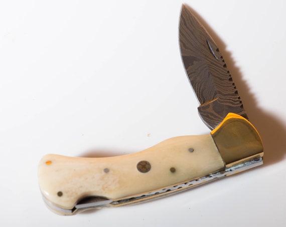 Custom Knife with Damascus Blade and Inlaid Center Design Very Unusual vintage Pocket Knife