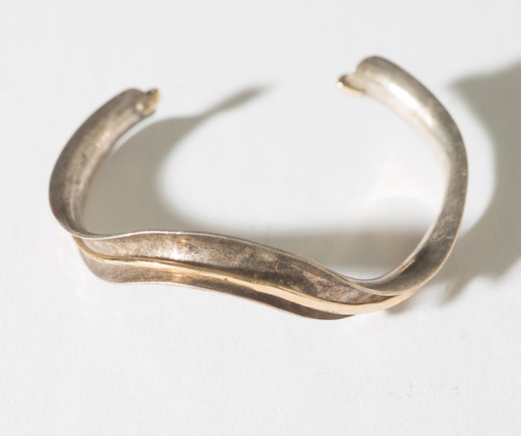 Sterling GF Peter James Vintage Modernistic Bracelet Twisty Topsy Silver Cuff with Gold Filled Wire Mixed Metal