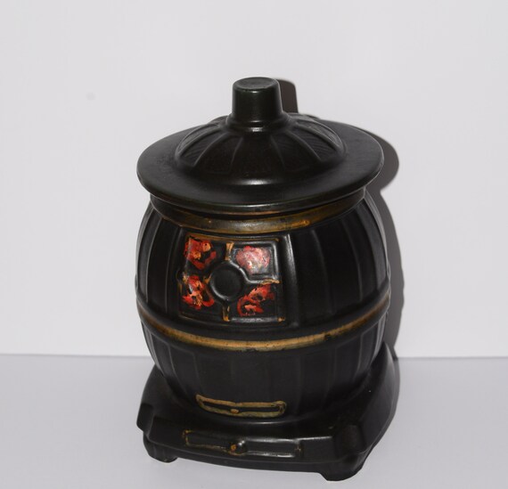Classic Original McCoy 1970s Black Pot Belly Stove Cookie Jar Farmhouse Decor, Vacation Cabin Decor Great Pottery Cookie jar