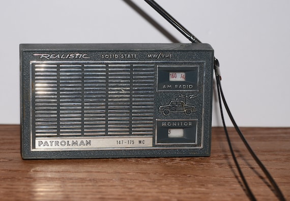 Vintage Realistic Radio 12-627 The Patrolman Works AM /VHF 1970s