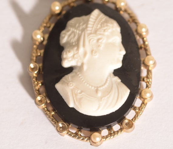 Vintage Cameo Necklace Large Black and White 1940s safety clasp Free Shipping