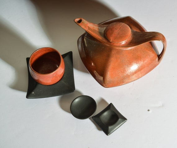 Japanese clay tea pot cup and accessories, luminescent finish, red brown with black accessories tea for 1
